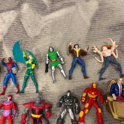 Vintage 90s Marvel DIE-CAST Metal Mini Figures Lot (26) Marvel