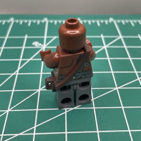 LEGO Pirates of the Caribbean Whitecap Bay (4194) Minifigure Lot of 4 Incomplete