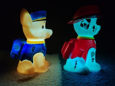 Paw Patrol Konvolut 4 größere Figuren BELEUCHTET + FUSSBALL + DVD Marshall ZUMA Chase