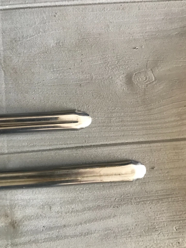 Kawasaki KH, S3, 400, Paire de Baguettes de selle. - Photo 4/4