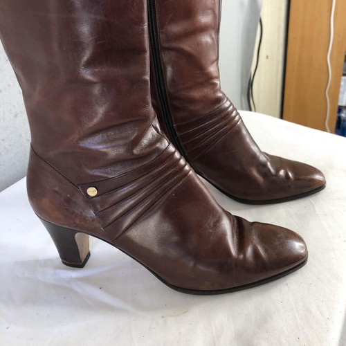 Salvatore Ferragamo Boots Womens Size 8M Brown Leather Zip Heel Italy Classic - Picture 15 of 21