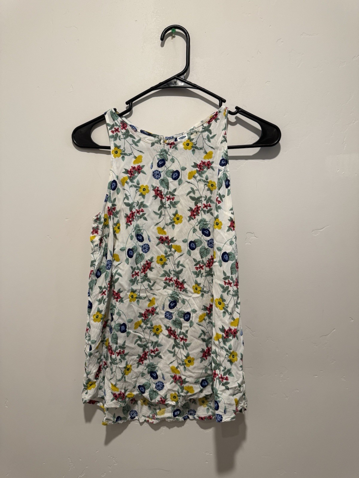 Old Navy White Floral High Neck Sleeveless Blouse Size M