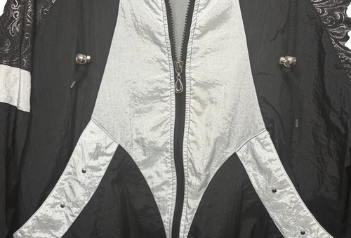 VINTAGE Athletic Works Black And White Unisex Windbreaker Size SMALL - Picture 7 of 7