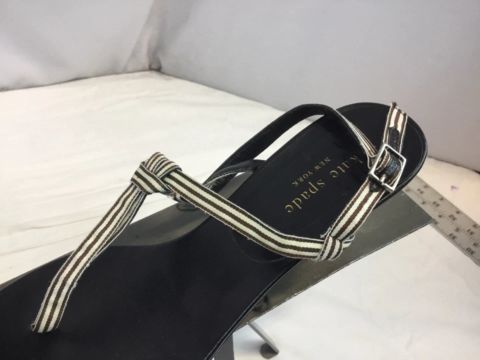 Zapatos de salón Kate Spade talla 7 B blanco marrón a rayas hechos en Italia como nuevos YGI A9S-55 Foto 4 de 4