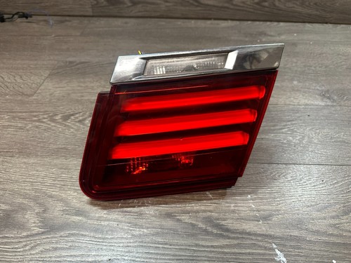 BMW 7ER F01 F02 F04 HINTEN RECHTS INNEN RÜCKLEUCHTE 7300272