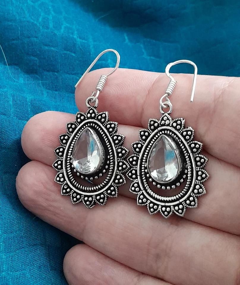 ORECCHINI ORIENTALI GOCCIA ARGENTO 925 CON TOPAZIO BIANCO NATURALE SFACCETTATO - Immagine 4 di 4