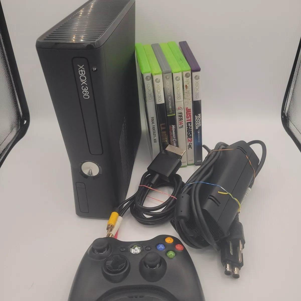  Microsoft Xbox 360 S 4GB System : Video Games