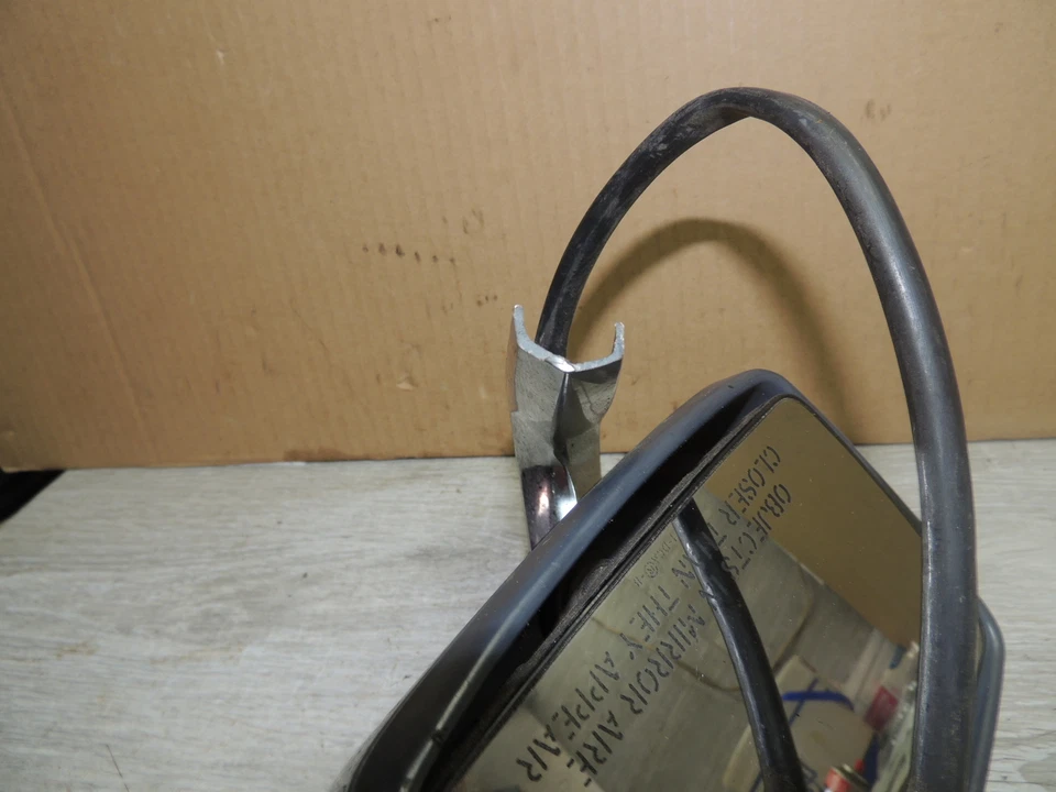 Espejo retrovisor lateral para pasajeros Ford Crown Victoria LTD 1987-1991 Mercury Colony Park Foto 4 de 4