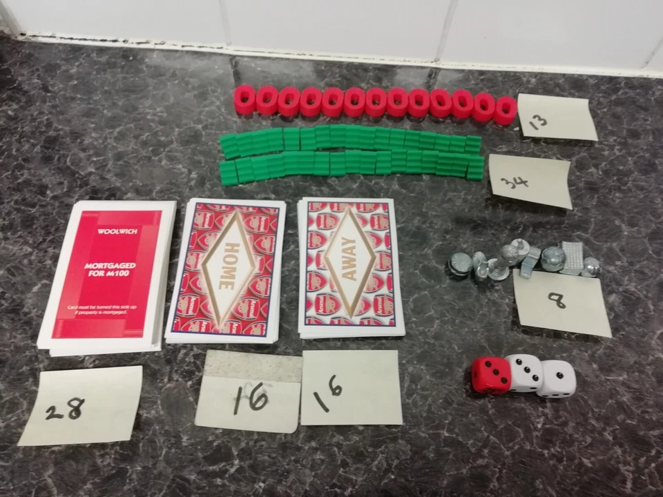 Monopoly Arsenal Edition 2008-2009 - RARE Retro - Image 4 of 4