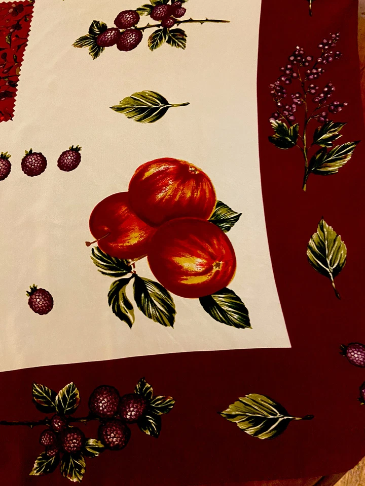 Cachecol echo seda marrom borda folhas e bagas 34” quadrado assinado - Imagem 4 de 4