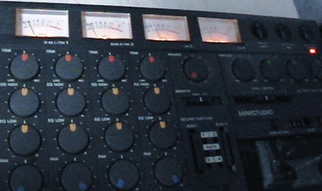 Tascam 464 4-Track cassette multitrack & 12 ch. analog mixer. Rare