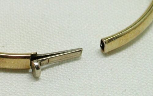 Lovely Two Colour 9ct Gold Designer Style Childs Size Bangle 21710 - Picture 5 of 6