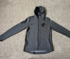 NBA Miami Heat NIKE THERMA FLEX Dri-Fit Gray Full Zip Hoodie Jacket Size M