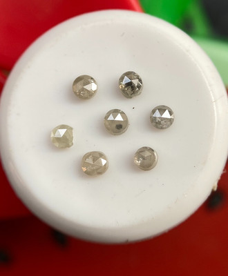 Surat*Diamond*City Diamant-Lot Fancy Rund Schliff Naturfarbe 0.30 ct 7 Steine