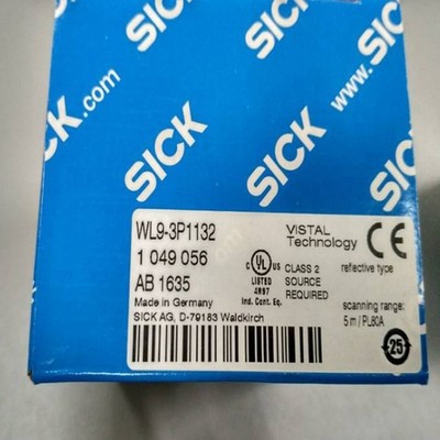 1piece new   WL9-3P1132 1049056 Photoelectric Sensors spot stocks #tp