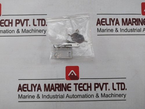 SICK WT150-P132 Photoelectric Sensor Proximity Switch W/ Cable 2M L+ DC10-30V - Picture 9 of 12