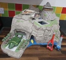 Vintage Thunderbirds Interactive Tracy Island Playset & Interactive Vehicles.