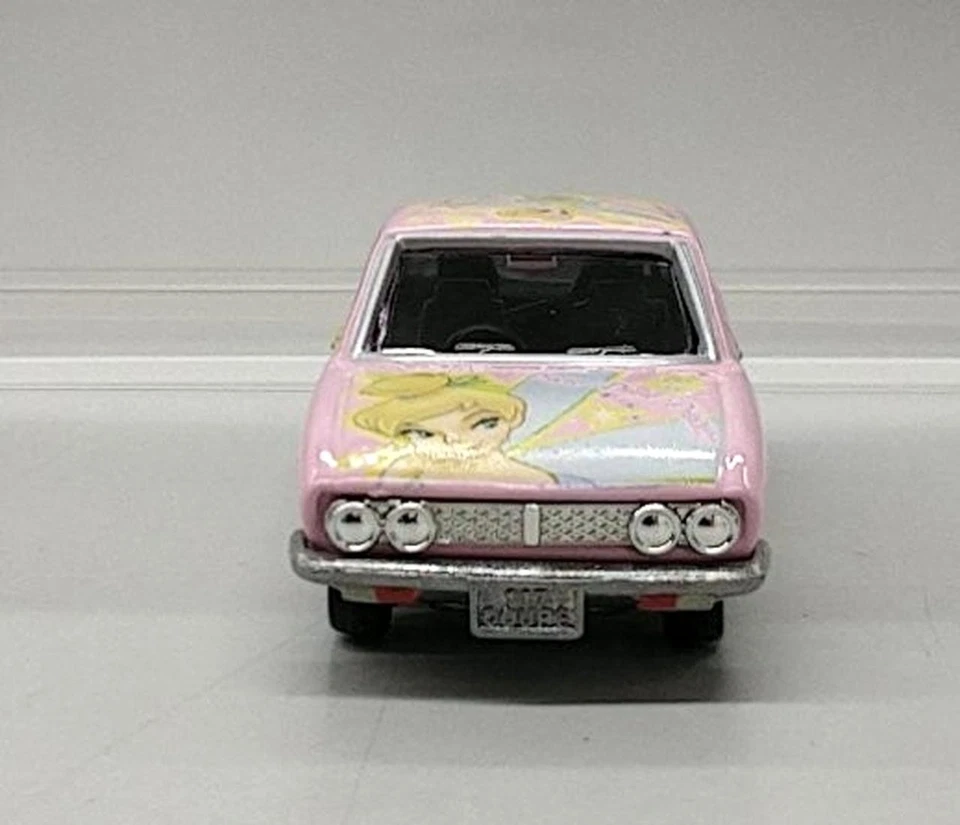 TOMY 4904810739203 Isuzu 117 Coupe Tinkerbell - Image 3 of 4