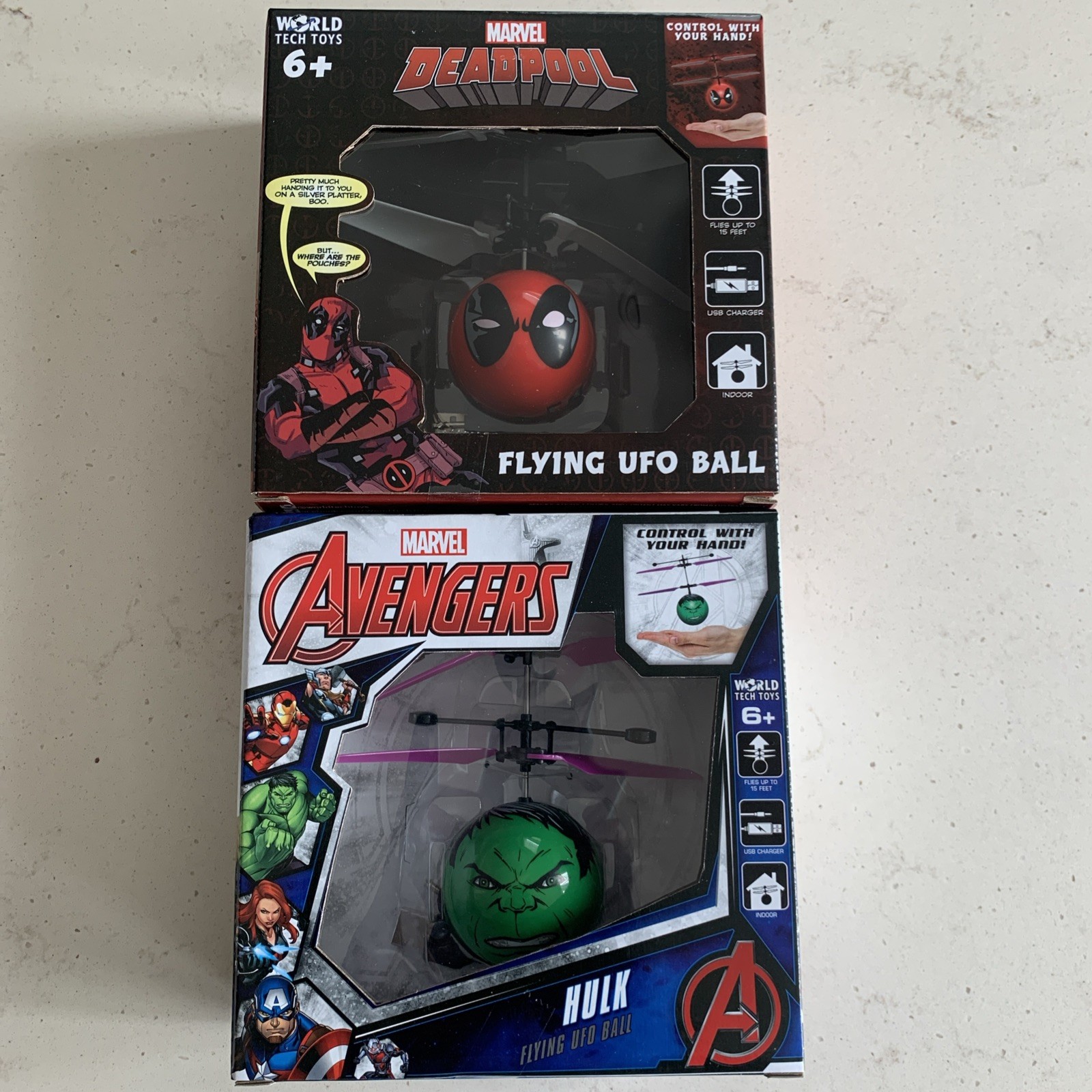Marvel Deadpool vs Hulk UFO Battle Ball Toy