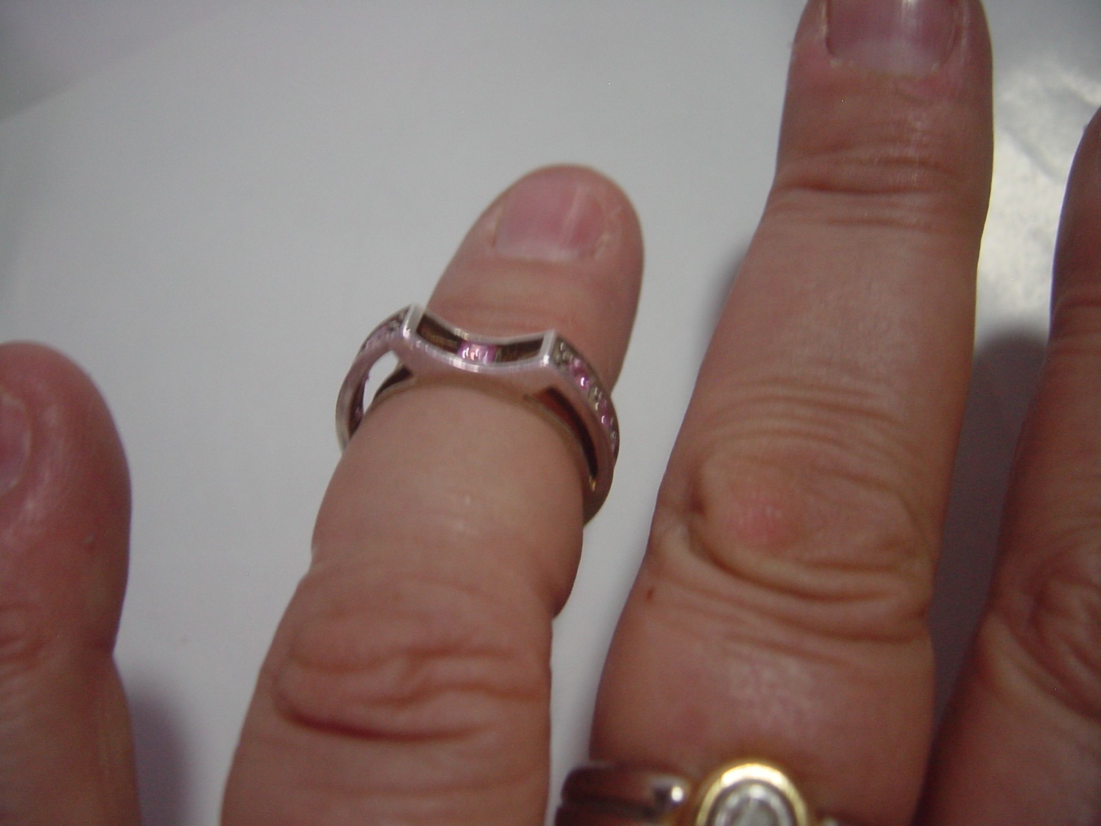 VINTAGE SOLID SILVER RING-UNUSUAL DESIGN-SPARKLIN… - image 10