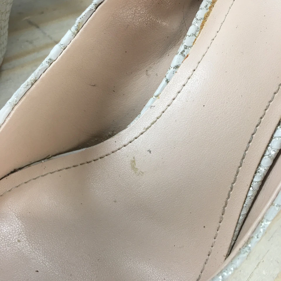 Vince Camuto Heels Womens 8 M Kain Snake Embossed Stilettos Slip On Pumps White - Image 4 of 4