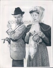 1956 Press Photo Actor Couple Hume Cronyn Jessica Tandy Alcoa Hour 195s Tv