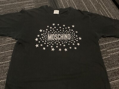 MOSCHINO - 90 s Mens Black T-shirt Silver Shiny Print Stars ( Cheap & Chic ) XL