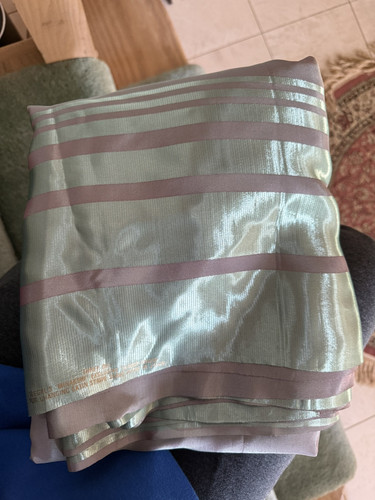 Women’s Indian Saree Preowned Polyester Material - Picture 3 of 3