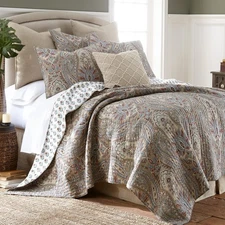 Levtex Home Cotton Paisley 2-Piece Quilt Set Multicolor Brown Twin / Twin XL