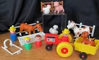 Vintage Lot Fisher Price Little People Play Family Farm Animals 17pc Set w/4 LP