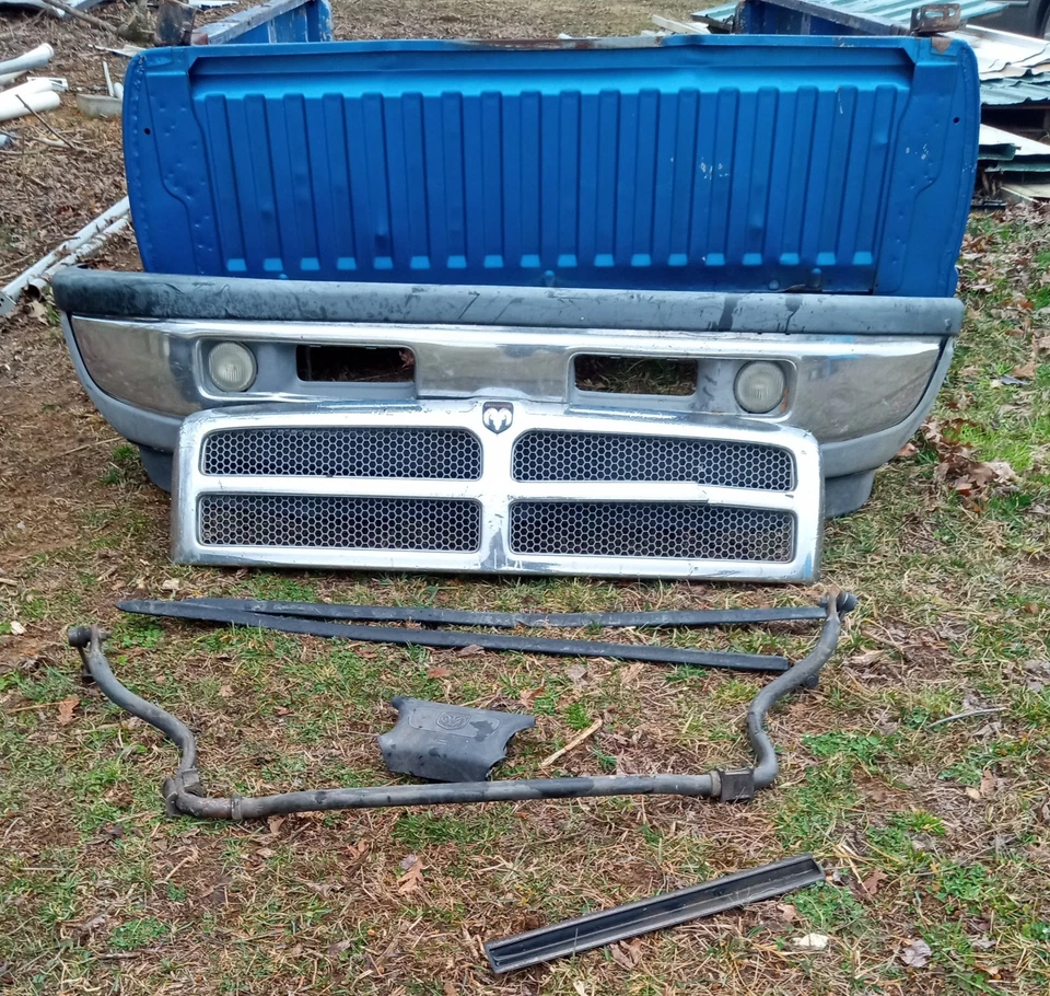 1994-2002 Dodge Ram 3500 2nd Gen Dually 8' Long Truck Bed - Image 2 of 4