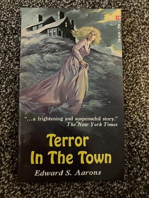 Terror in the Town by Edward S. Aarons (1971, Mass Market Paperback)