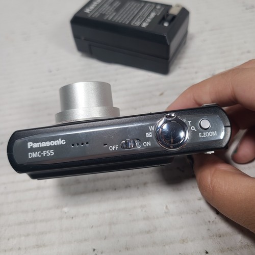 Panasonic LUMIX 10.1MP Digital Camera | Model DMC-FS5 | TESTED - Picture 5 of 8