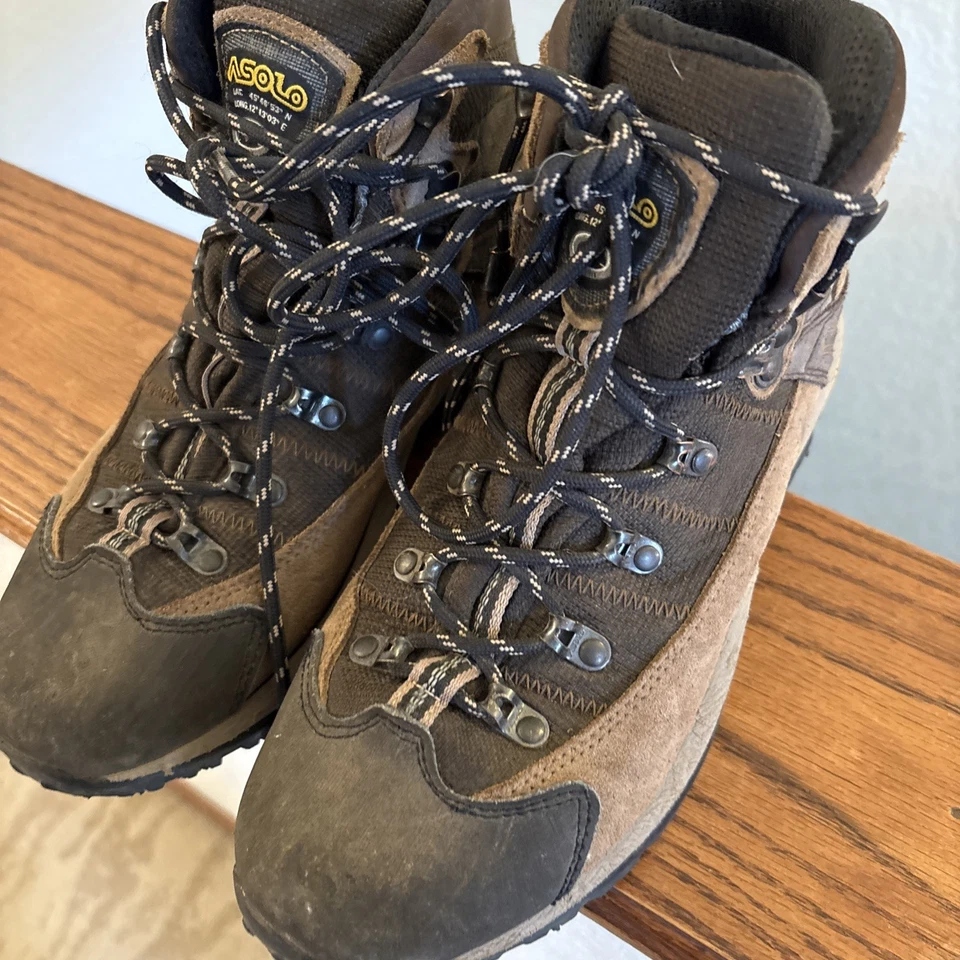 Asolo Fugitive GTX HikingBoots Mens 9.5 Bro Nubuck Leather Vibram Sole H2O Proof - Image 2 of 4