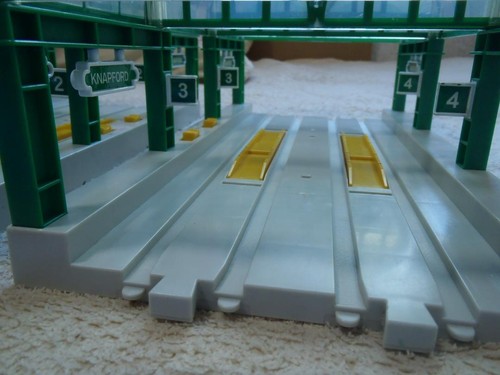 Takara Plarail Thomas Knapford Station 1~4 Line Set Station Building - Picture 6 of 10