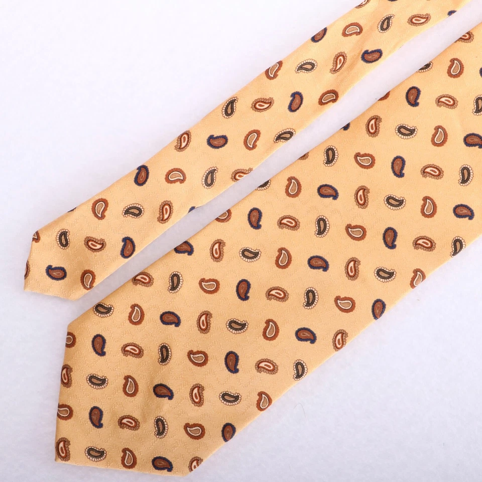 Jos. Corbata amarilla de seda A Bank Foto 2 de 4