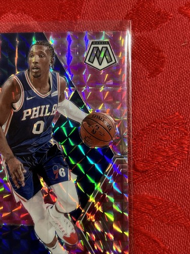 Tarjeta de baloncesto Josh Richardson ""Pink Camo Prizm"" 2019-20 Panini mosaico - Imagen 2 de 7