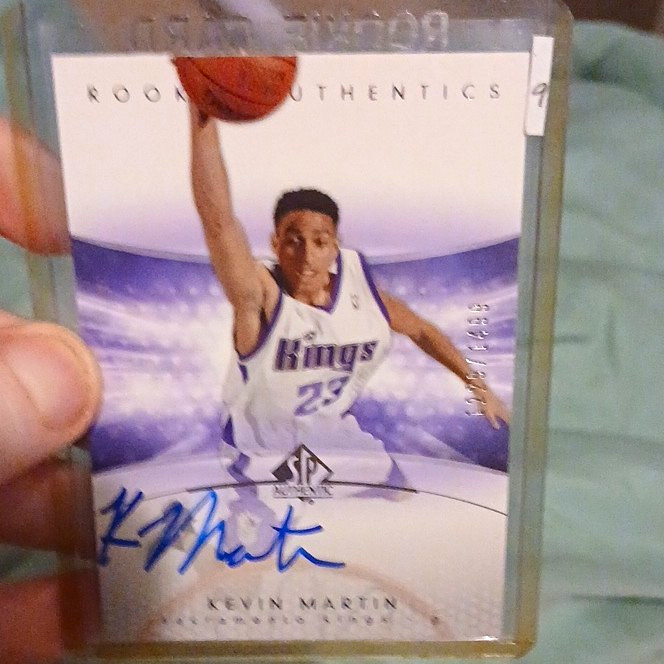 Upper Deck SP Authentic 04-05 Kevin Martin Kings Rookie Authentics Auto /1499