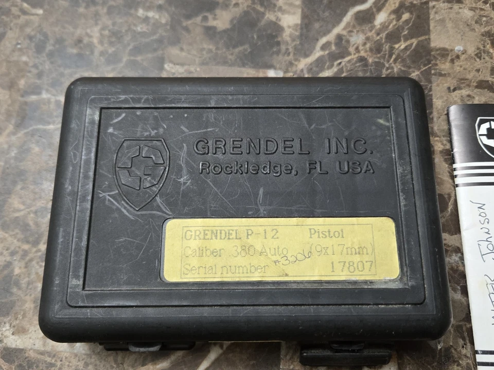 Grendel P-12 380 AUTO 9X17MM OEM ESTUCHE RÍGIDO Y MANUAL Foto 3 de 4