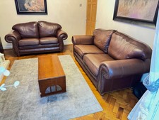 Leather sofas 3 and 2 seater ( Genuine Leather) 