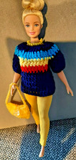 Barbie Curvy  Kleidungs-Set . Hose, Pulli, Kette, Tasche Handarbeit - ohne Puppe