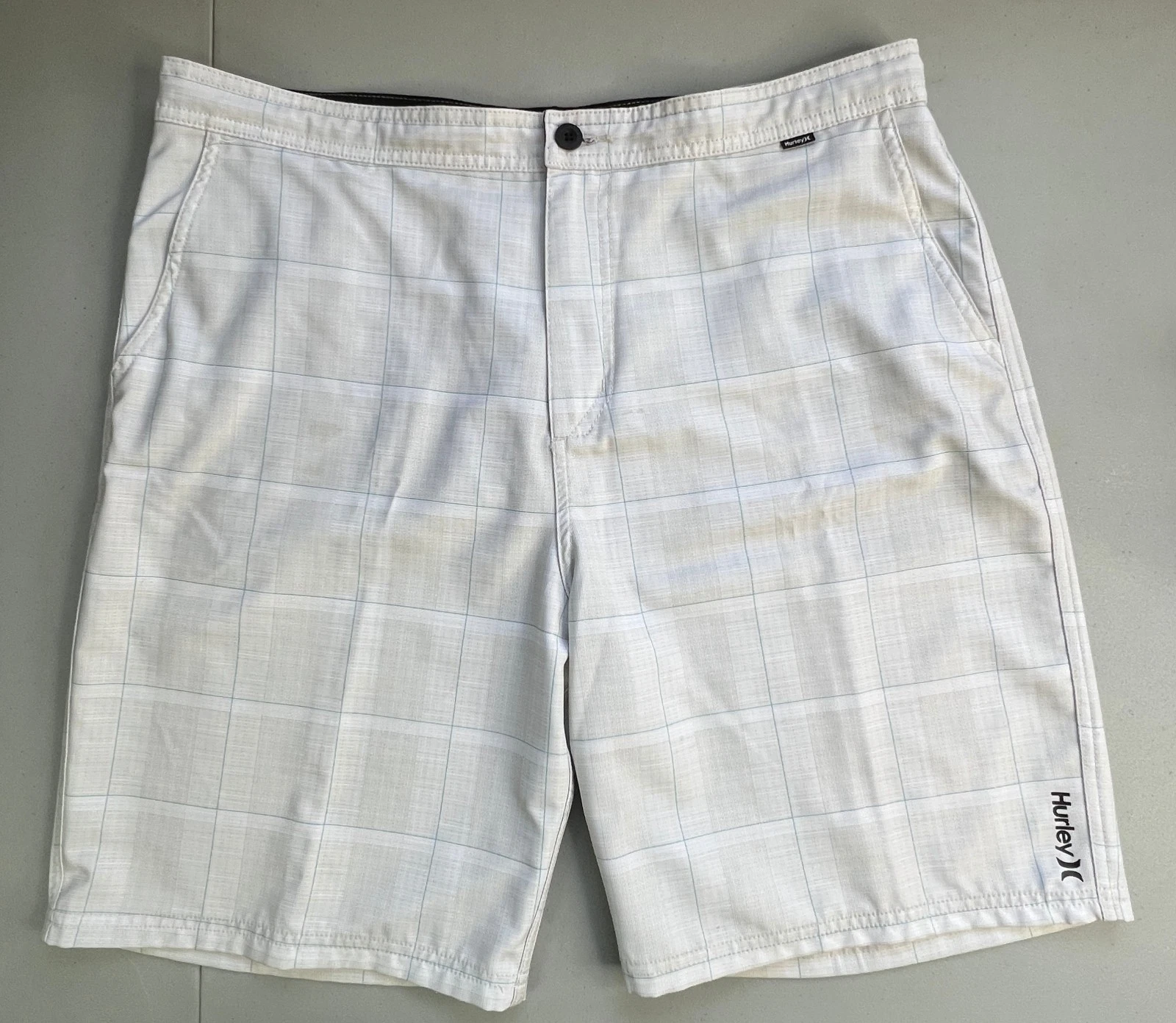 Hurley Men’s Hybrid Shorts Size 36 White Plaid Boardshort Beach Casual Surf