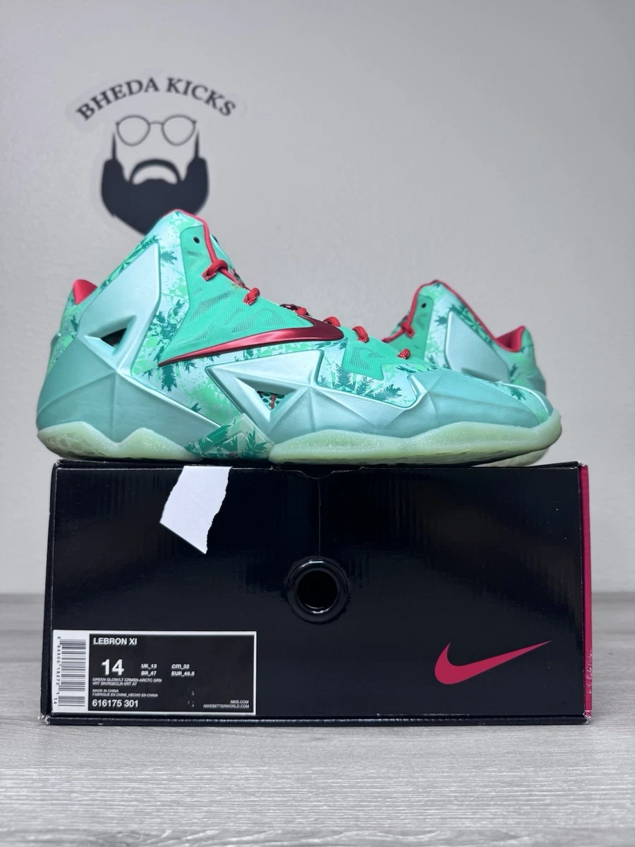Nike Lebron 11 Christmas Sneakers Mens MISMATCH Size 9.5 And 10.5 Nike LeBron 11 Christmas for Sale | Authenticity Guaranteed  main image 3