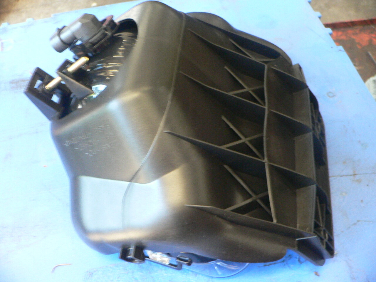 Picture 2 of 3