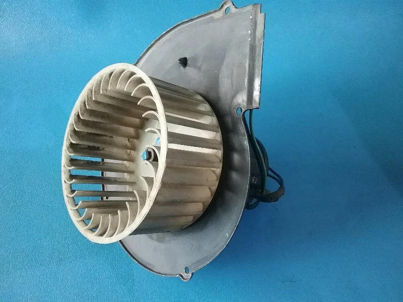 84 克莱斯勒 E-CLASS BLOWER 发动机 带集成 AC 20177 — 第 4/4 张图片