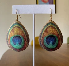 New Peacock Feather Teardrop Dangle Pierced Earrings Metallic Shimmer 2.5" Long