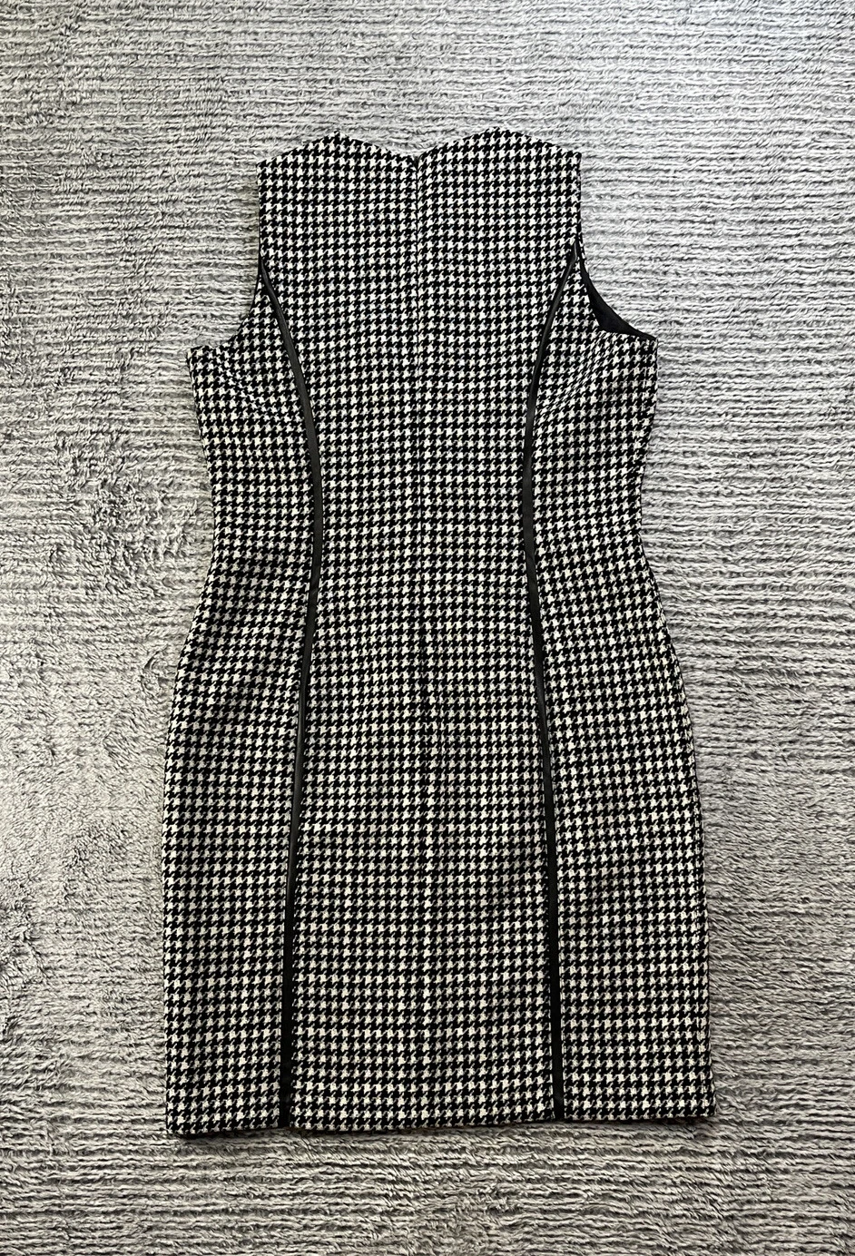 VETEMENTS Abito in guaina lavorato a maglia J McLaughlin taglia large sgabello vegano in pelle