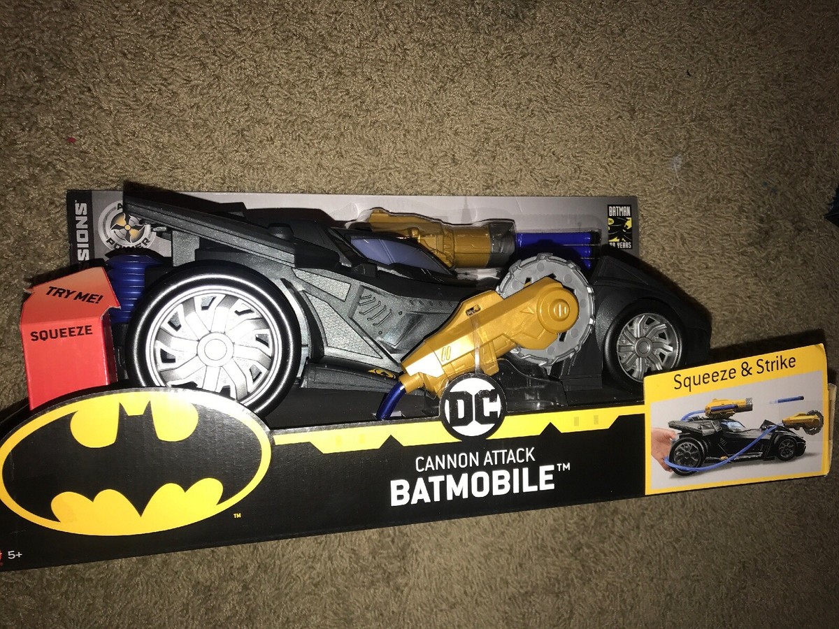 JUSTICE LEAGUE Ultimate JUSTICE LEAGUE BATMOBILE Vehicle