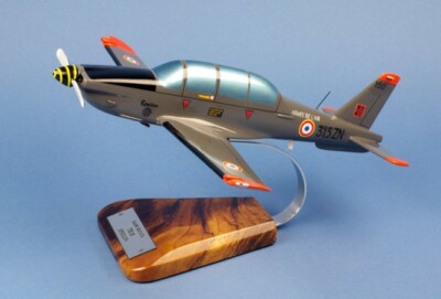 Socata TB 30  Armée de l'Air Eichhorn Woodmodell 1:22  Avion / Aircraft / YakAir