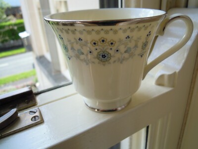 3£........... 'BEAUMARIS' TEETASSE NIE BENUTZT KEINE MÄNGEL....6 verfügbar